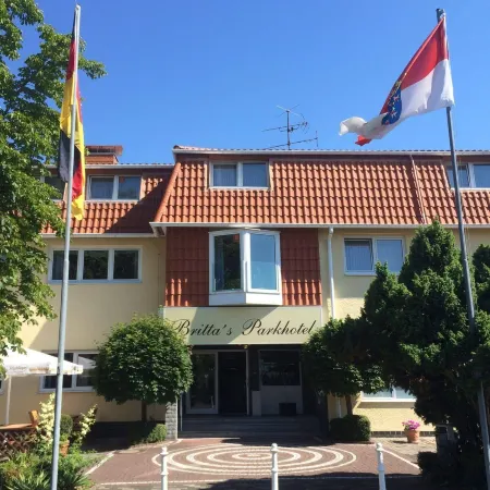 Parkhotel Obertshausen Отели рядом с достопримечательностью «Станция Offenbach Bieber »