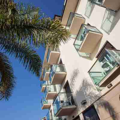 Hotel Ariston & Apartments Hotel Exterior