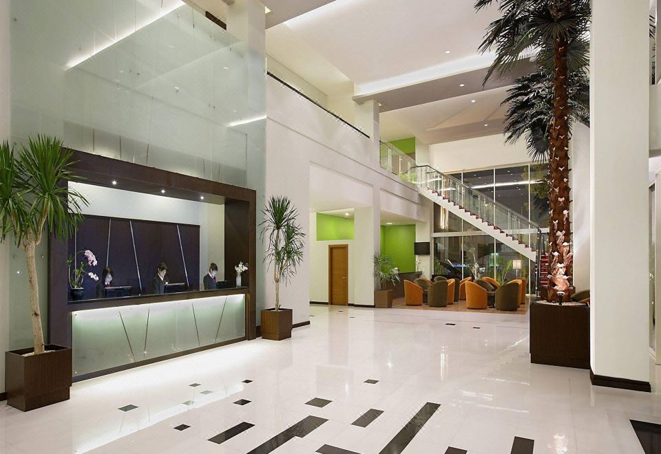 2. Hotel Sa..