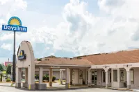 Days Inn by Wyndham Statesville Hotels in Statesville