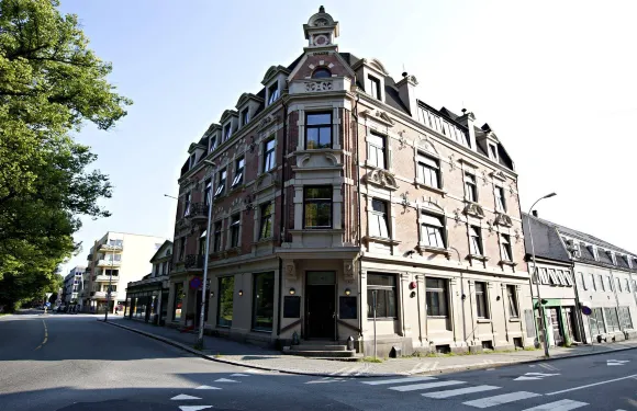 費德列斯達酒店