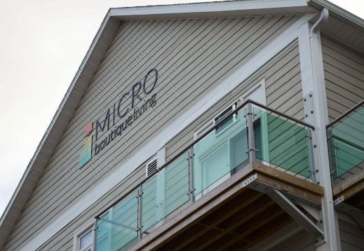 마이크로 부티크 리빙 울프빌