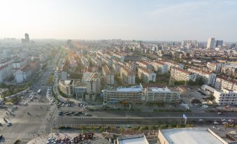 Crystal Orange Hotel (Nantong Aobang Plaza)