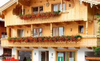 Das Gastehaus Schneider am Dorfplatz