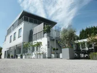 Hotel Vijfwegen فنادق في Izegem