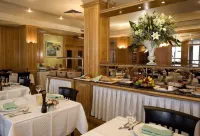 Hotel Pacific - breakfast
