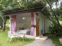 Porploen Hip Resort at Suanphung Hoteller i Tha Khoei