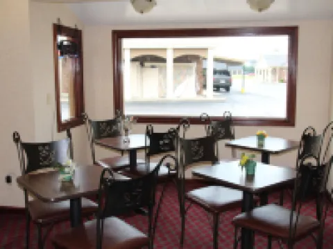 Budget Inn - Troy Hotels in Troy