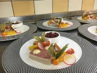 Hotel Brull - 조식 운영
