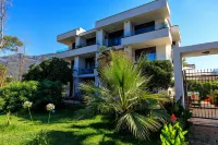 Apartments Kuce Lekovica Beach & Snack Bar- Bistro
