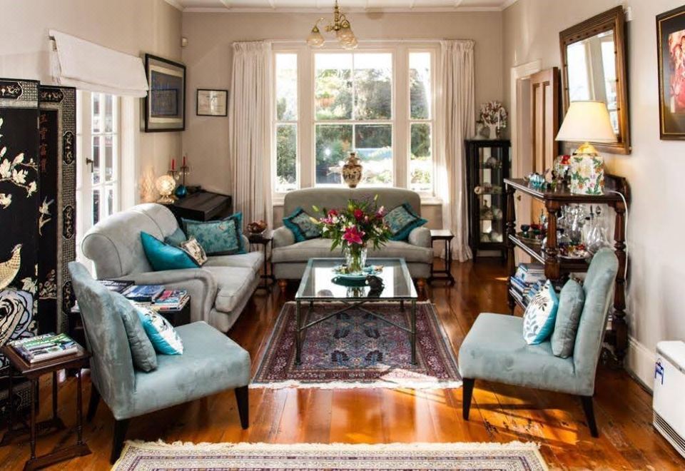 Auckland Birdwood House B&B Over view