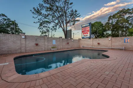 Clifford Gardens Motor Inn Отели рядом с достопримечательностью «University of Southern Queensland Art Collection»