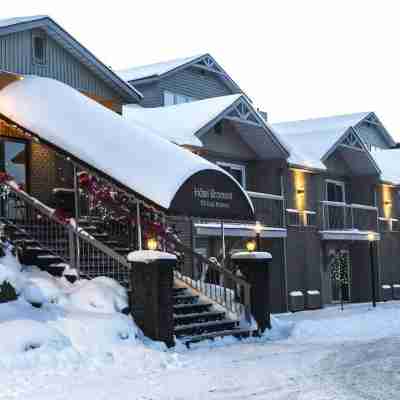 Hotel Bromont Hotel Exterior