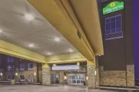 La Quinta Inn & Suites by Wyndham Niagara Falls