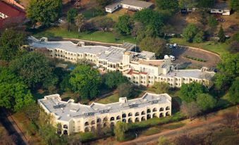 Victoria Falls Rainbow Hotel