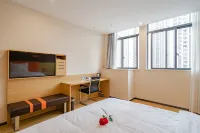 7 Days Premium (Shizhu Caixincheng High-speed ​​Railway Station) Hotel in zona Shizhuxian Railway Station