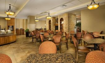 Drury Inn & Suites San Antonio Near la Cantera