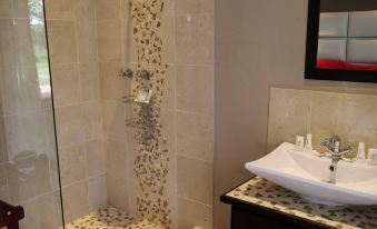 Cu Guest House