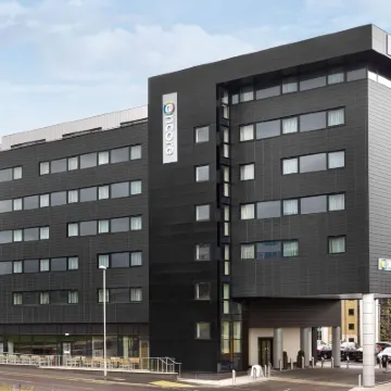Ramada Encore by Wyndham Newcastle-Gateshead Hotels near Quayside