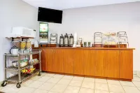 梅森-國王島温德姆麥客達套房酒店 - 早餐