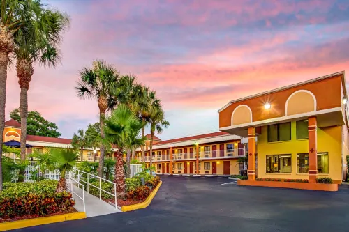 Hotel South Tampa & Suites