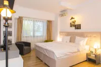 Ambra Boutique Hotel & Bistro - balcony