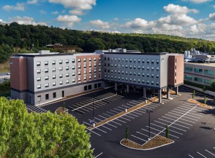 Fairfield Inn & Suites Boston Waltham