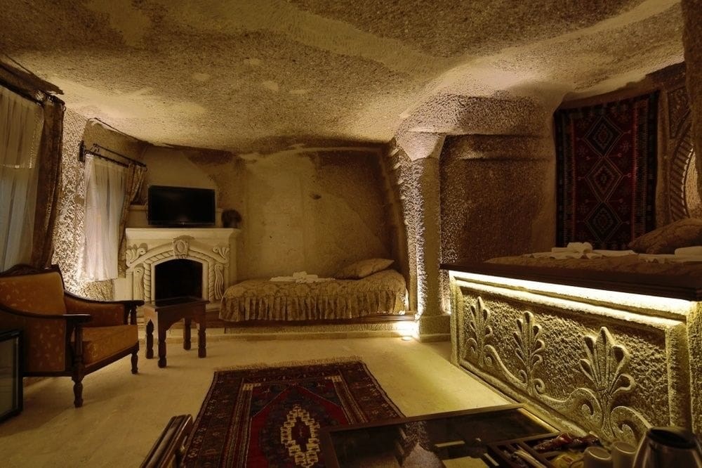 Hidden Cave Hotel