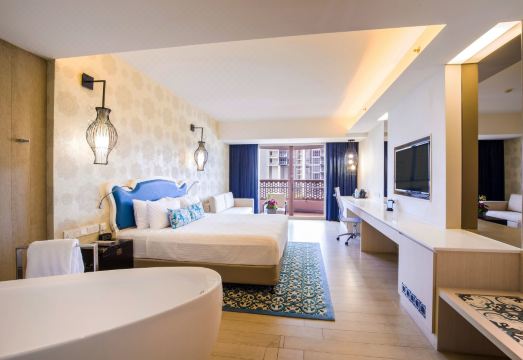 빌리지 호텔 카통 바이 파 이스트 호스피탈리티 외부 전경