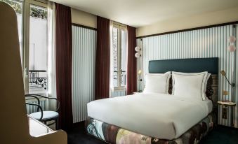 Hôtel du Rond-Point des Champs-Élysées - Esprit de France