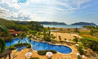 Los Suenos Resort Colina 5E Two Bedroom by Stay in CR