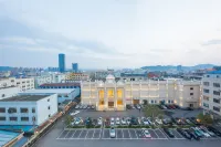 Vienna Hotel (Ninghai) - parkir