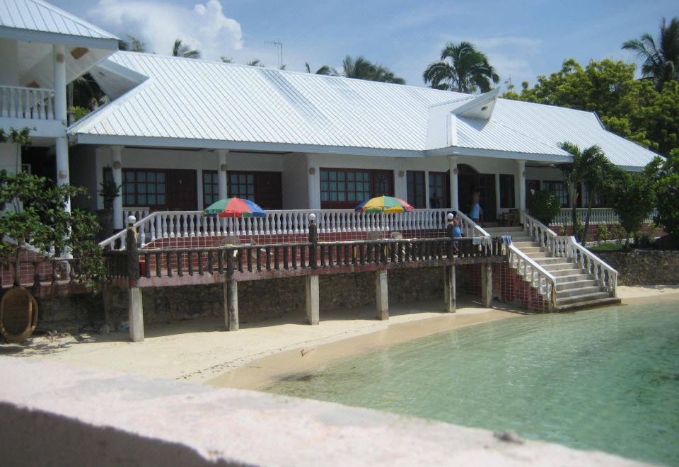 6. Tum's Re..