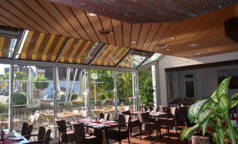 Hotel Ortel - Housity