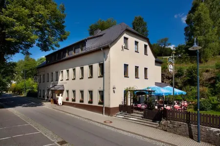 Hotel & Restaurant Kleinolbersdorf Отели в г. Нидервиза