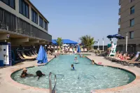 Ashore Oceanfront Hotel - Beach