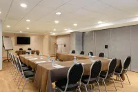 Ibis Styles Chatenay Malabry Paris Sud فنادق في Le Plessis-Robinson