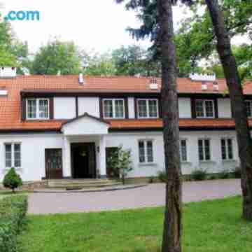 Dedek Park - Historyczny Dworek w pięknym Parku Skaryszewskim Obok Stadionu Narodowego Hotel Exterior
