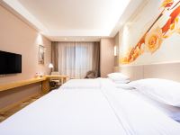 维也纳国际酒店(铜陵金山广场店) - 高级双床房