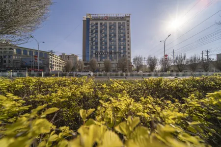 Jinjiang Inn Select (Changji Administrative Center) Отели в г. Чанцзи