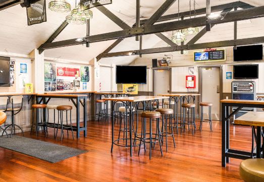 The Angus Hotel 외관