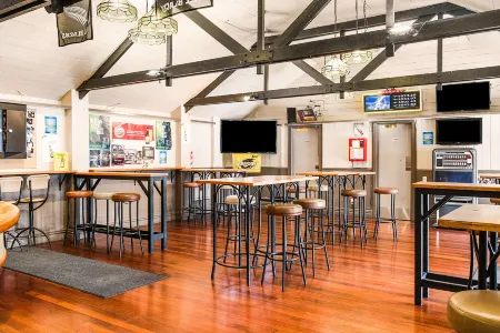 The Angus Hotel Отели в г. Ловер Хатт