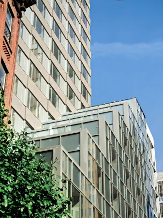 Sheraton Brooklyn New York Отели рядом с достопримечательностью «Кладбище Грин-Вуд»