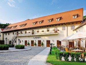 Lindner Hotel Prague Castle