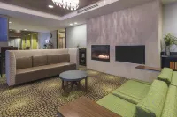 Holiday Inn Express & Suites Hays