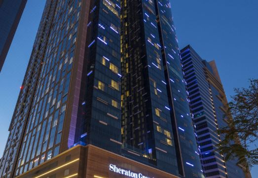 쉐라톤 그랜드 호텔 두바이 수영장 사진