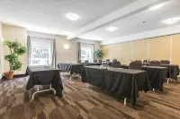 Quality Inn Airport Hotels in Westmorland County