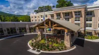 Holiday Inn Express GATLINBURG DOWNTOWN by IHG - breakfast