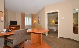 Candlewood Suites Clarksville