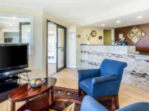 Quality Inn & Suites Hotels in Abilene